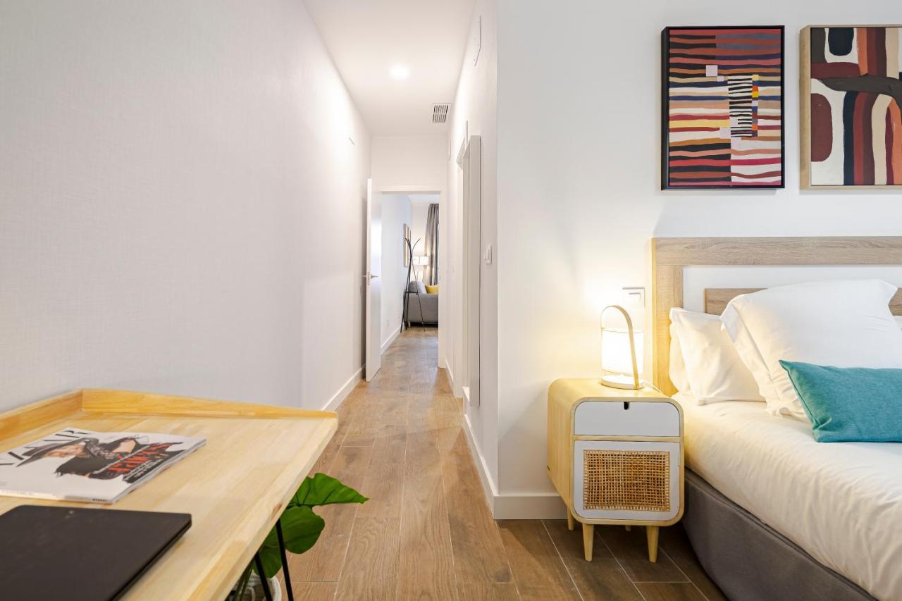 Feelathome Castilla Apartments Madrid Luaran gambar