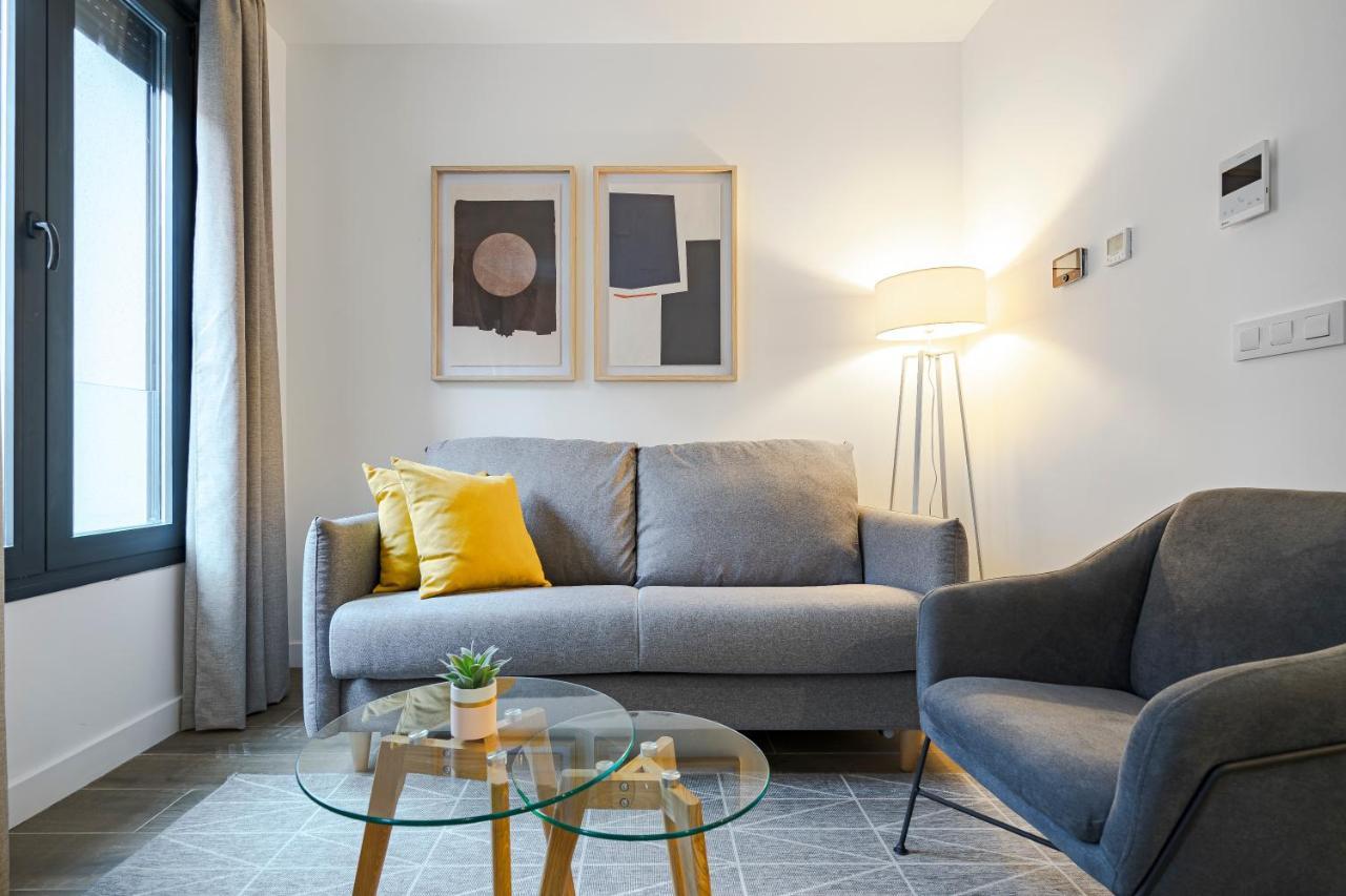 Feelathome Castilla Apartments Madrid Luaran gambar