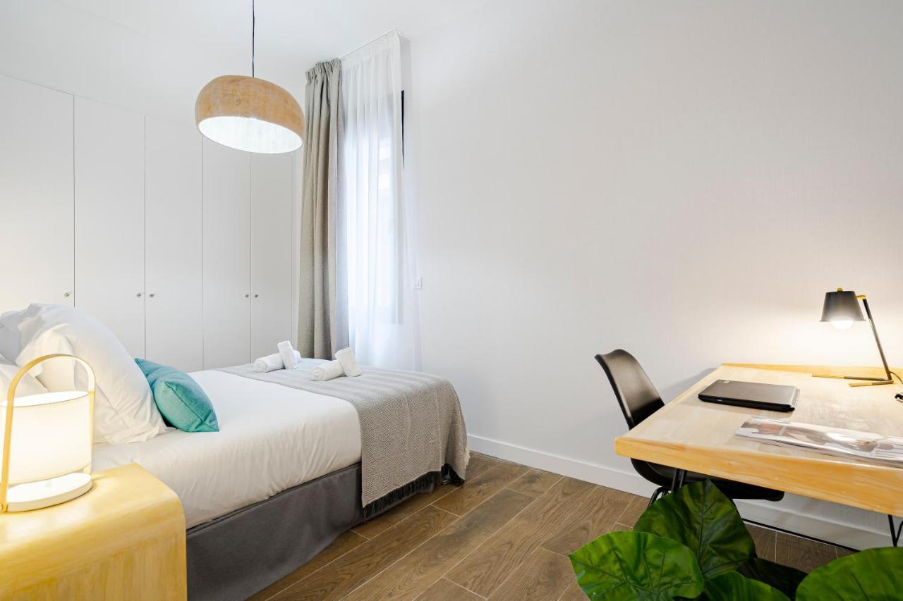 Feelathome Castilla Apartments Madrid Luaran gambar