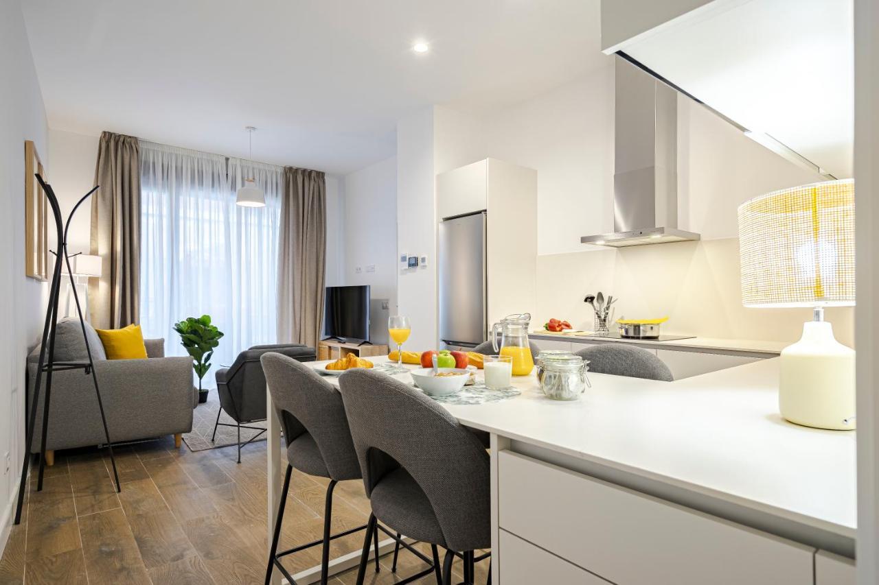 Feelathome Castilla Apartments Madrid Luaran gambar