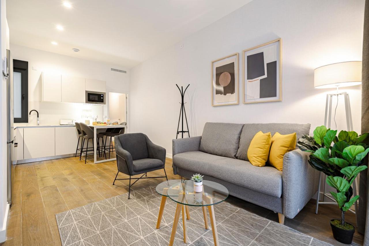 Feelathome Castilla Apartments Madrid Luaran gambar