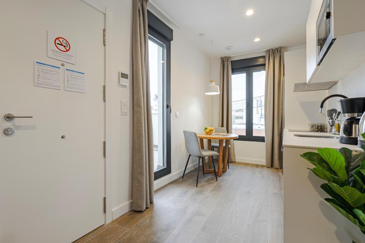 Feelathome Castilla Apartments Madrid Luaran gambar