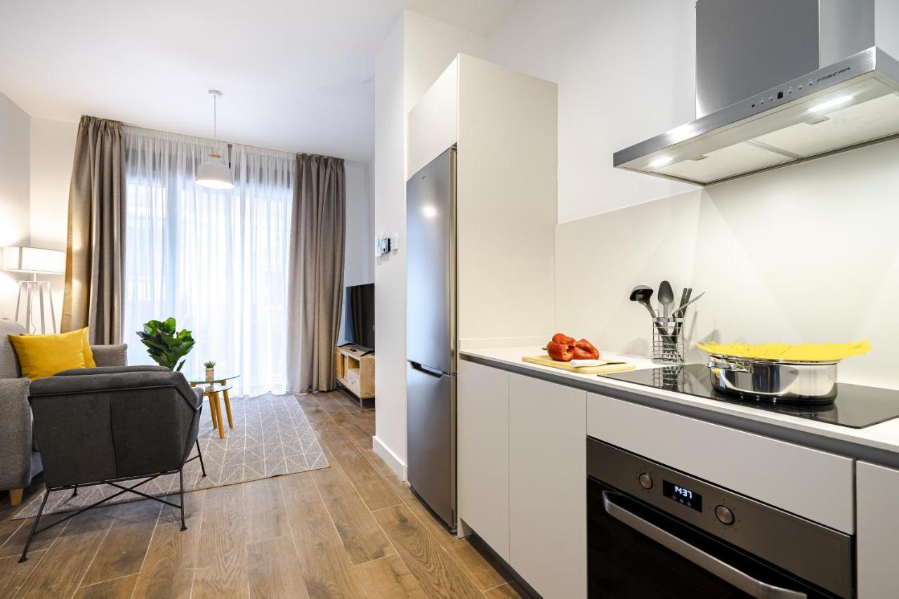 Feelathome Castilla Apartments Madrid Luaran gambar