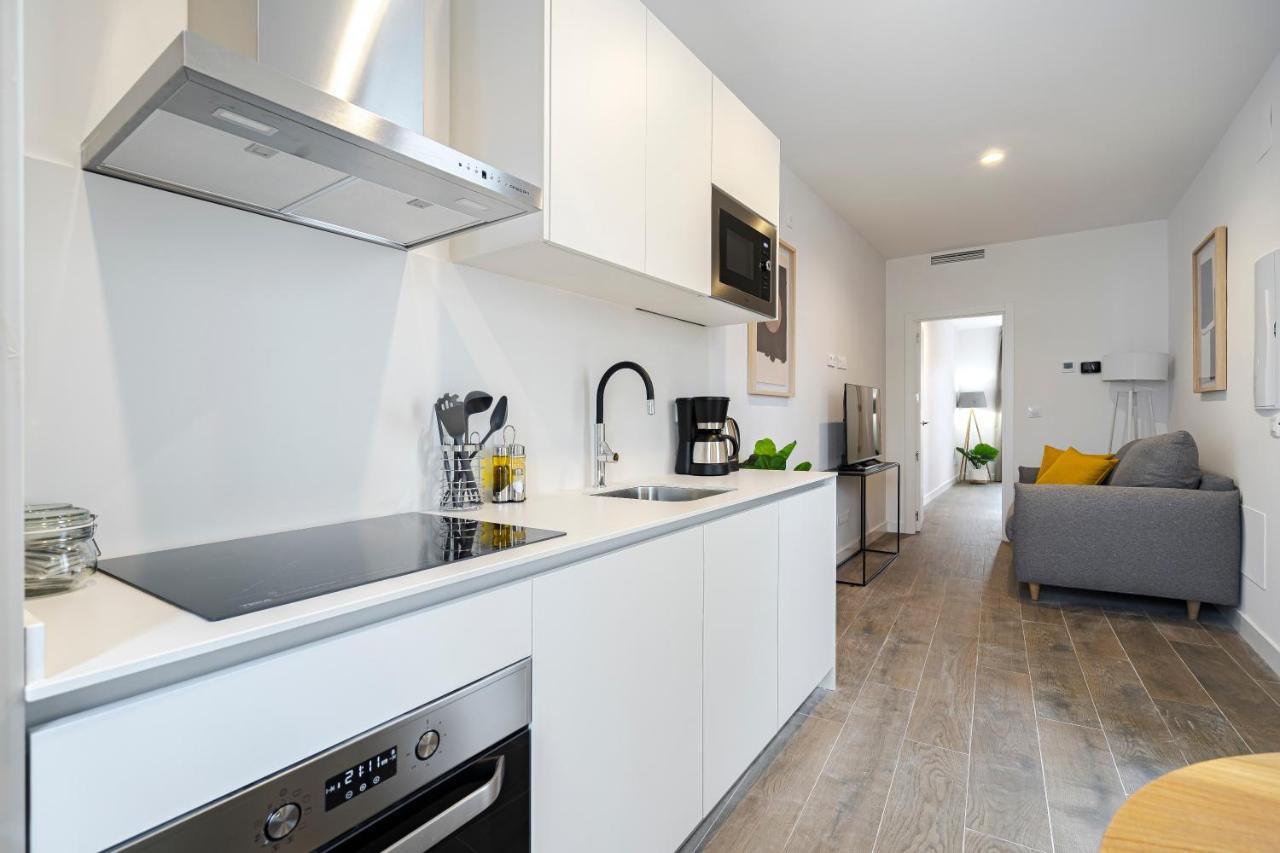 Feelathome Castilla Apartments Madrid Luaran gambar