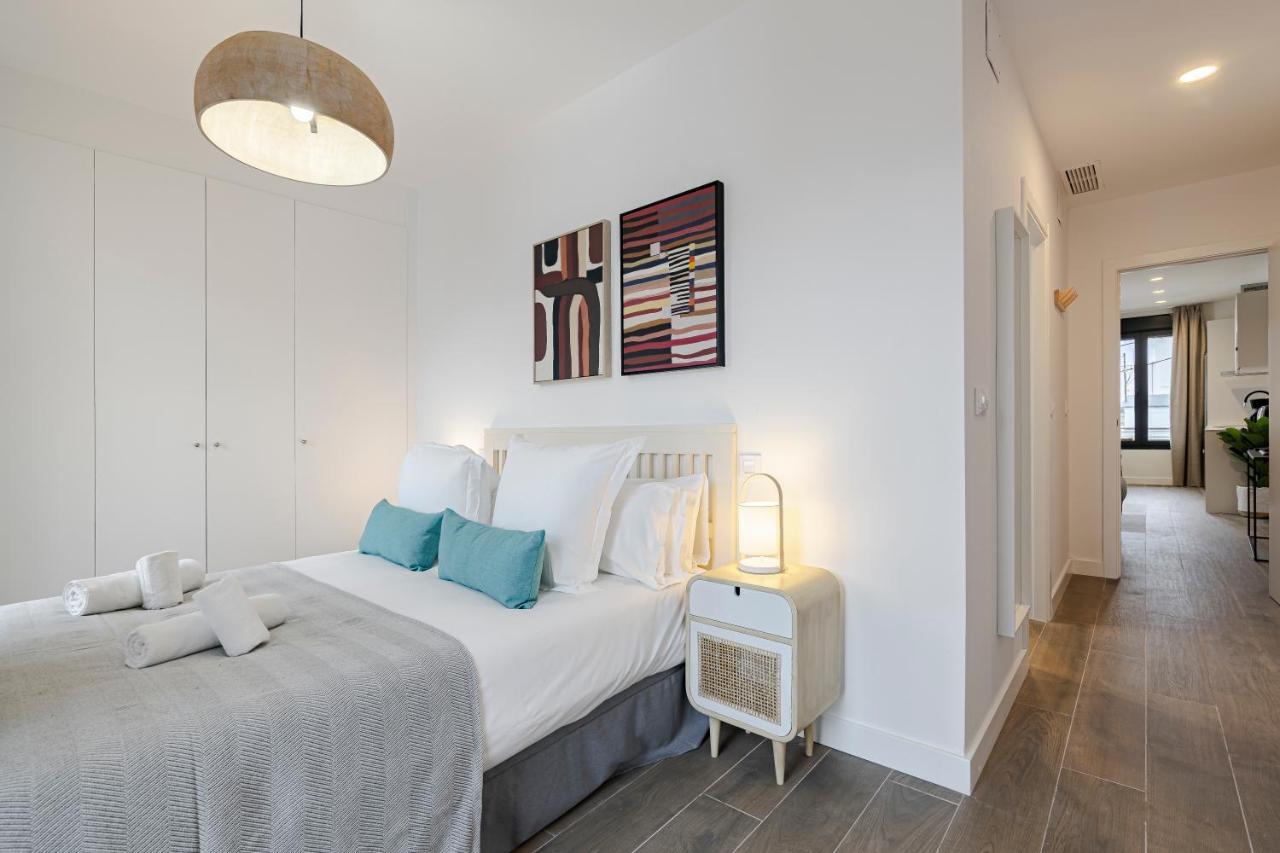 Feelathome Castilla Apartments Madrid Luaran gambar