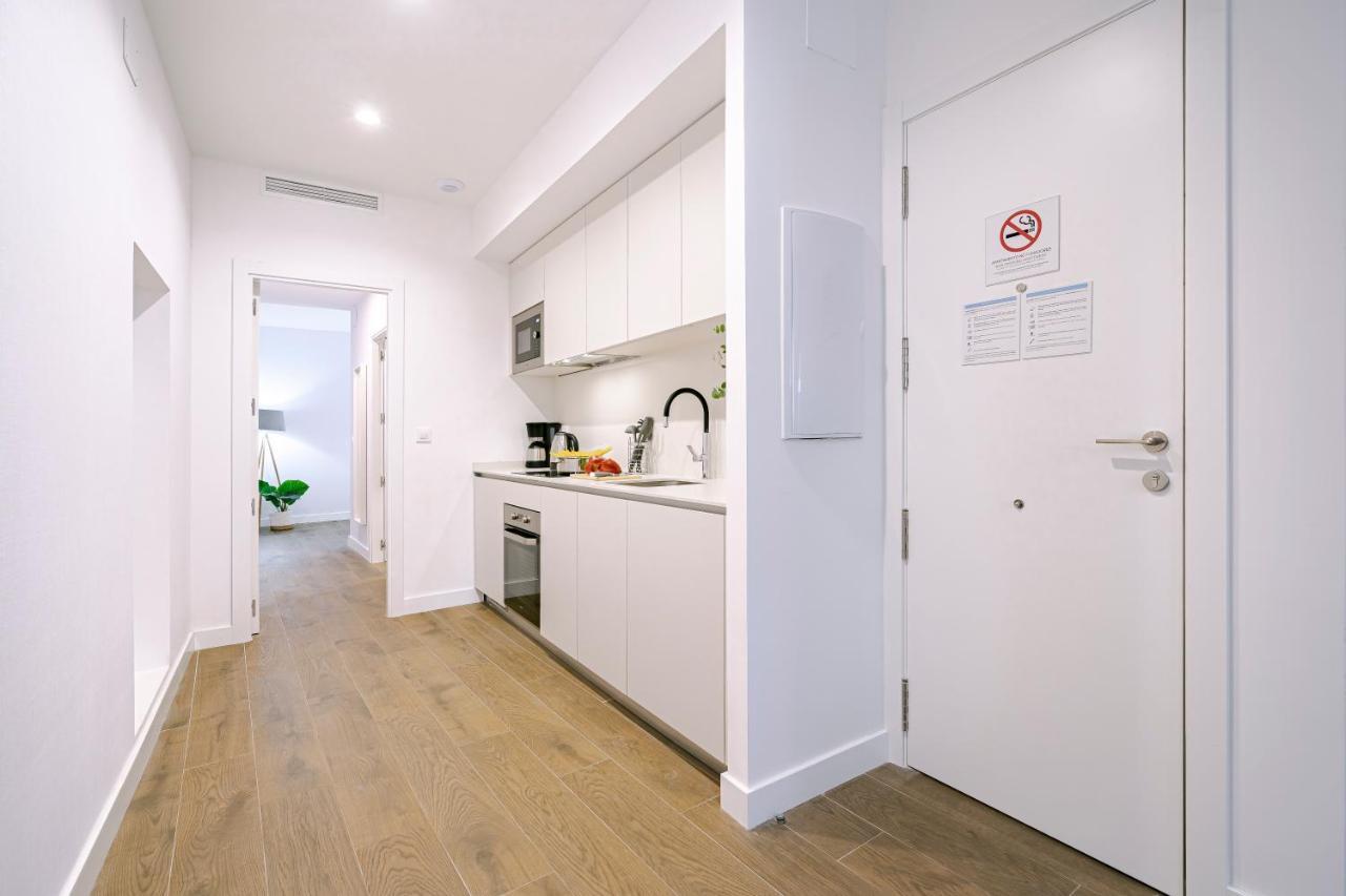 Feelathome Castilla Apartments Madrid Luaran gambar