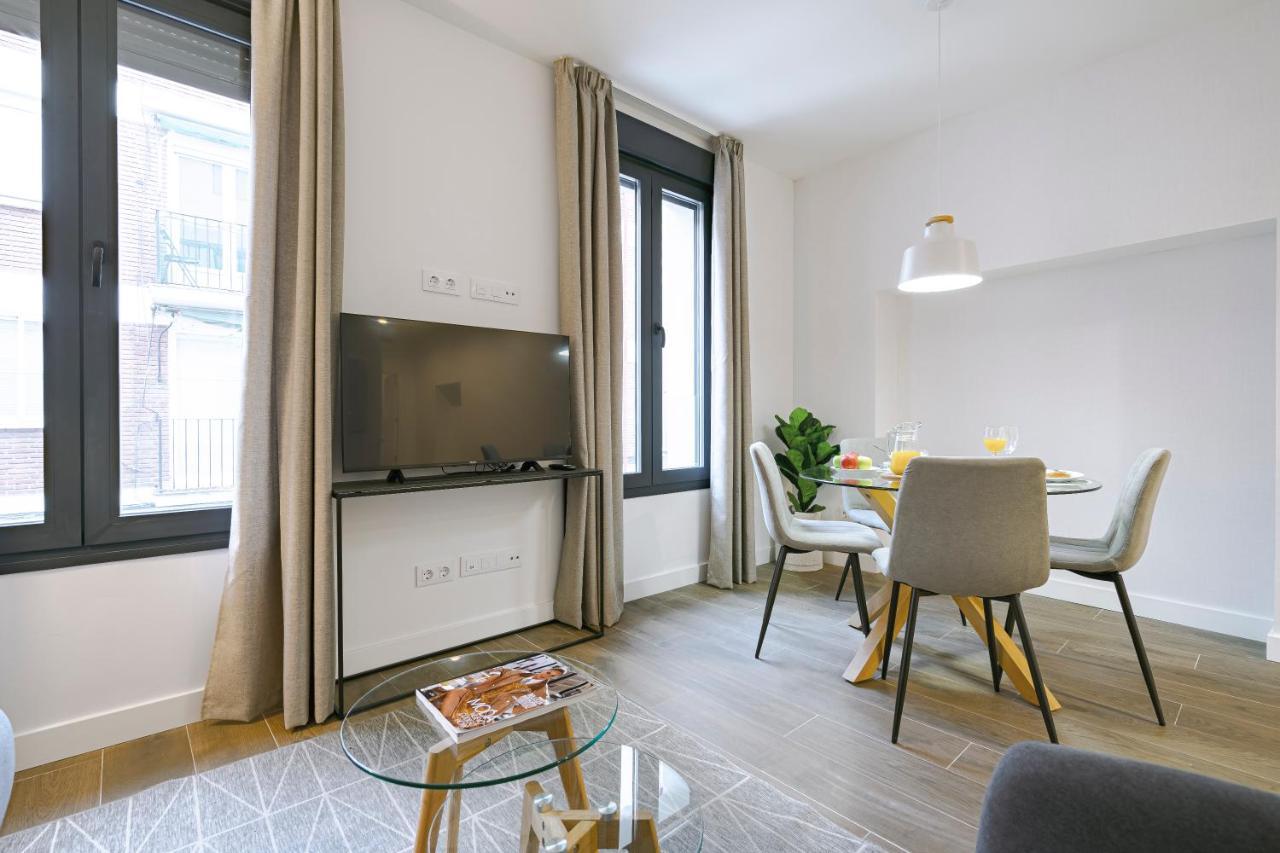 Feelathome Castilla Apartments Madrid Luaran gambar