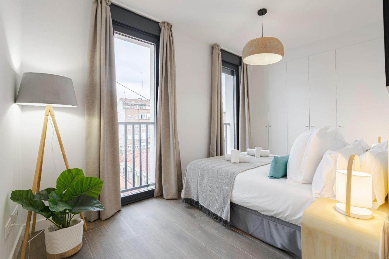 Feelathome Castilla Apartments Madrid Luaran gambar