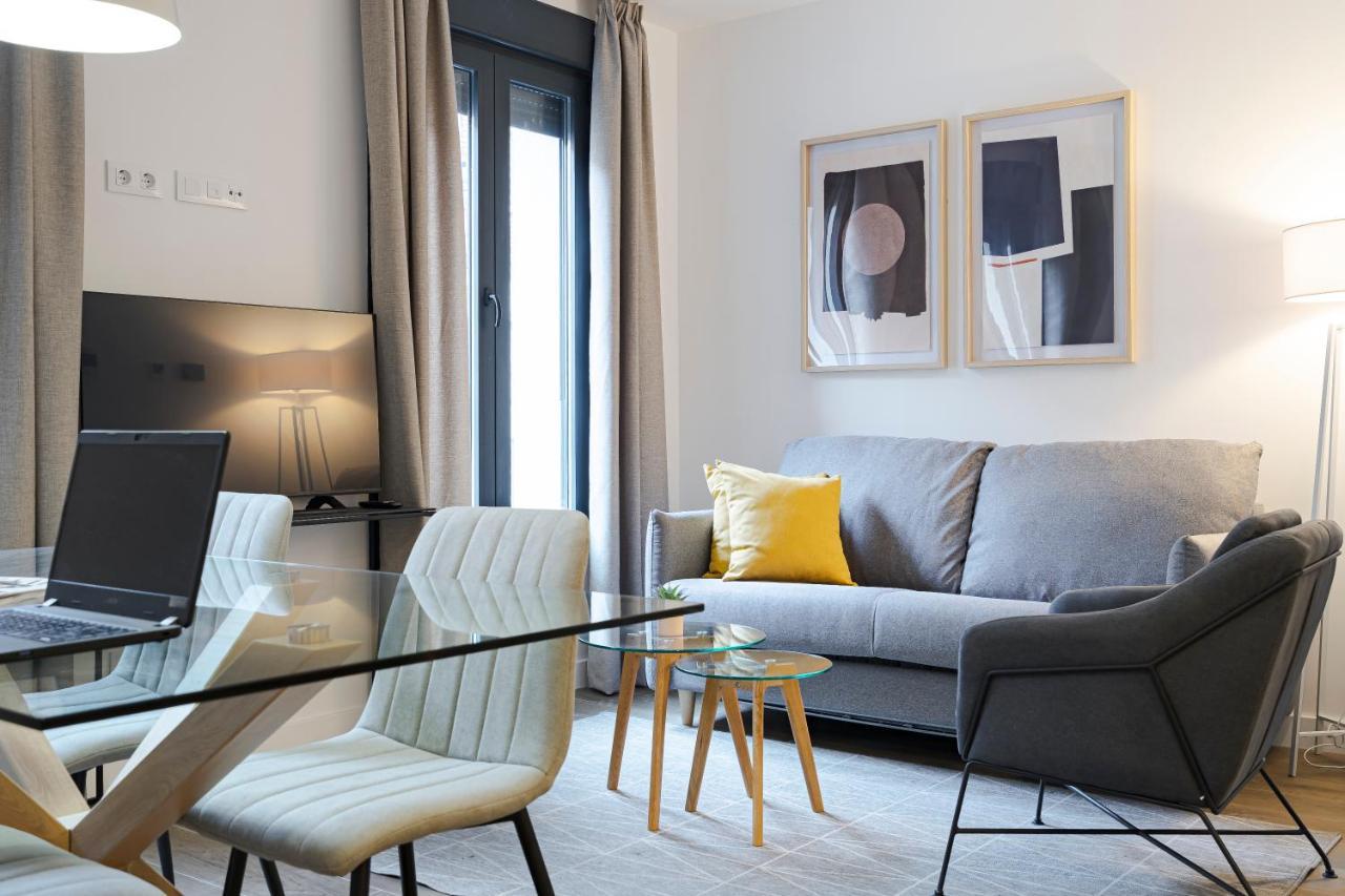 Feelathome Castilla Apartments Madrid Luaran gambar