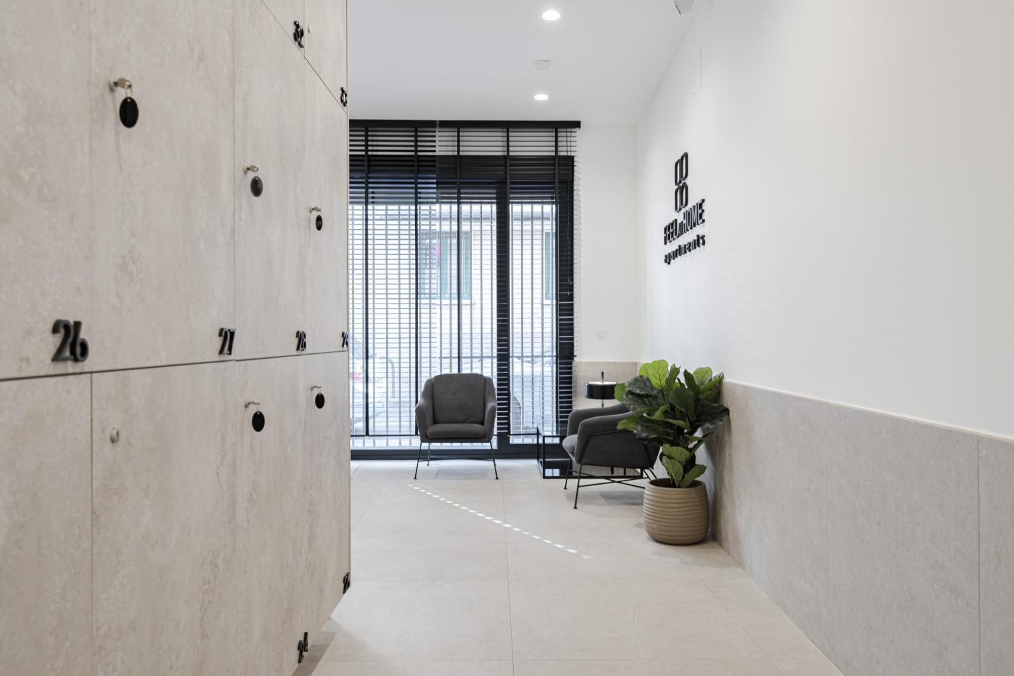 Feelathome Castilla Apartments Madrid Luaran gambar