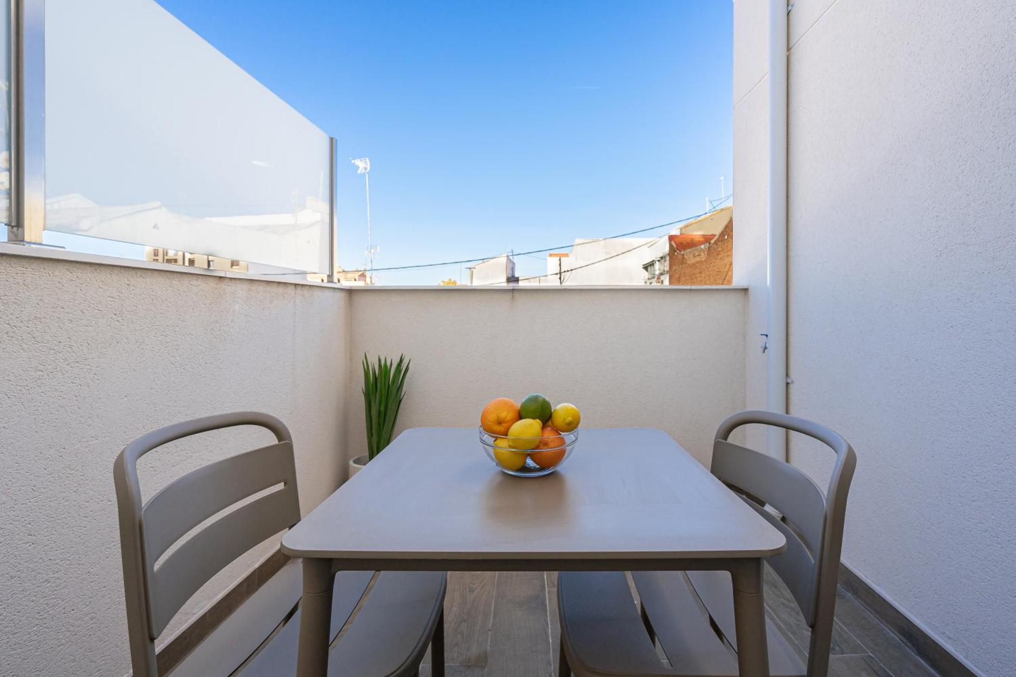 Feelathome Castilla Apartments Madrid Luaran gambar